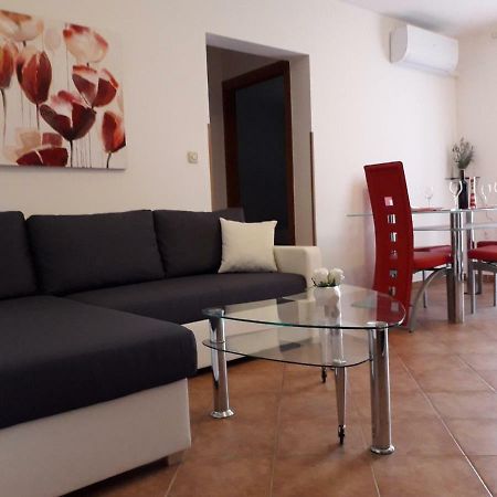 Apartman Lean Pula Exterior foto
